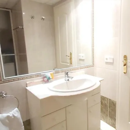 Zafiro 34b - Grupo Turis *